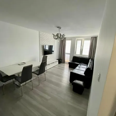 Brzezno 2 Pokoje 5 Minut Do Morza Apartment *